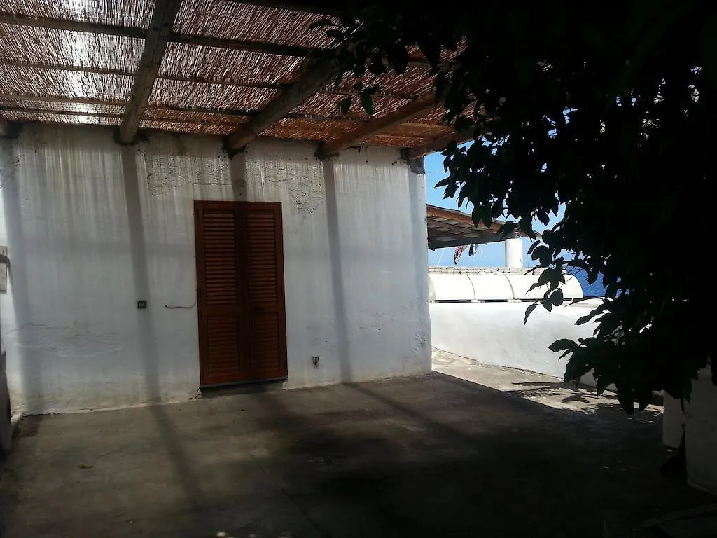 Appartamento Casa Biscotto Santa Marina Salina