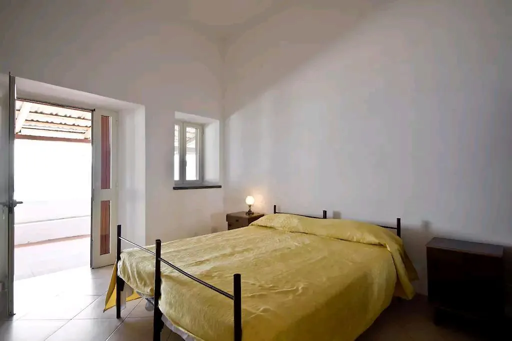 Appartamento Casa Biscotto Santa Marina Salina 0*,  Italia
